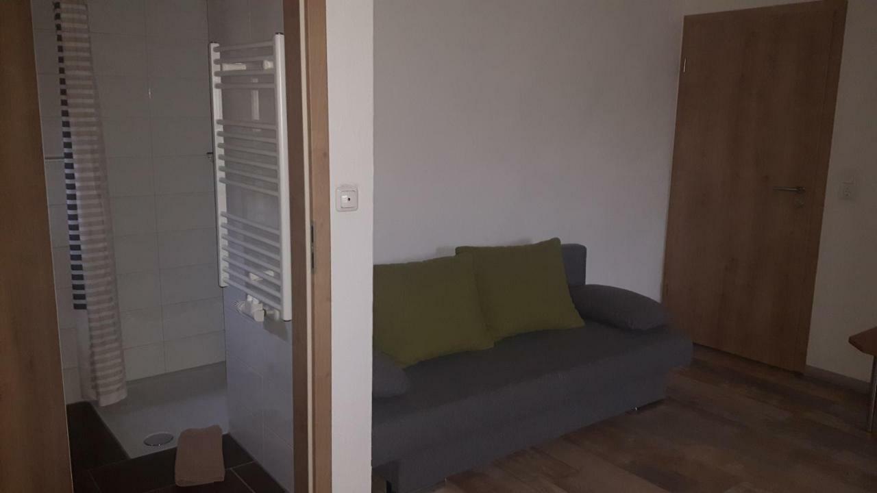 Gaestehaus Engelhard Pension Karbach  ภายนอก รูปภาพ